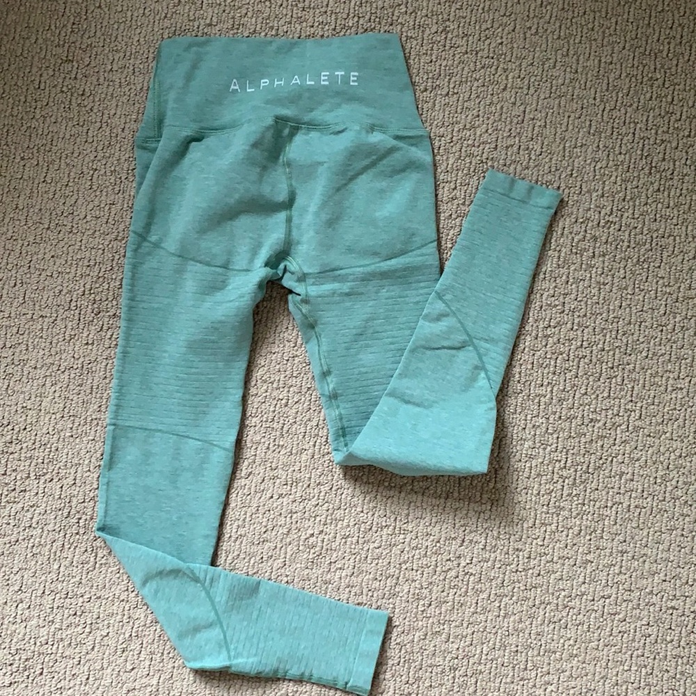 Alphalete Revival Legging